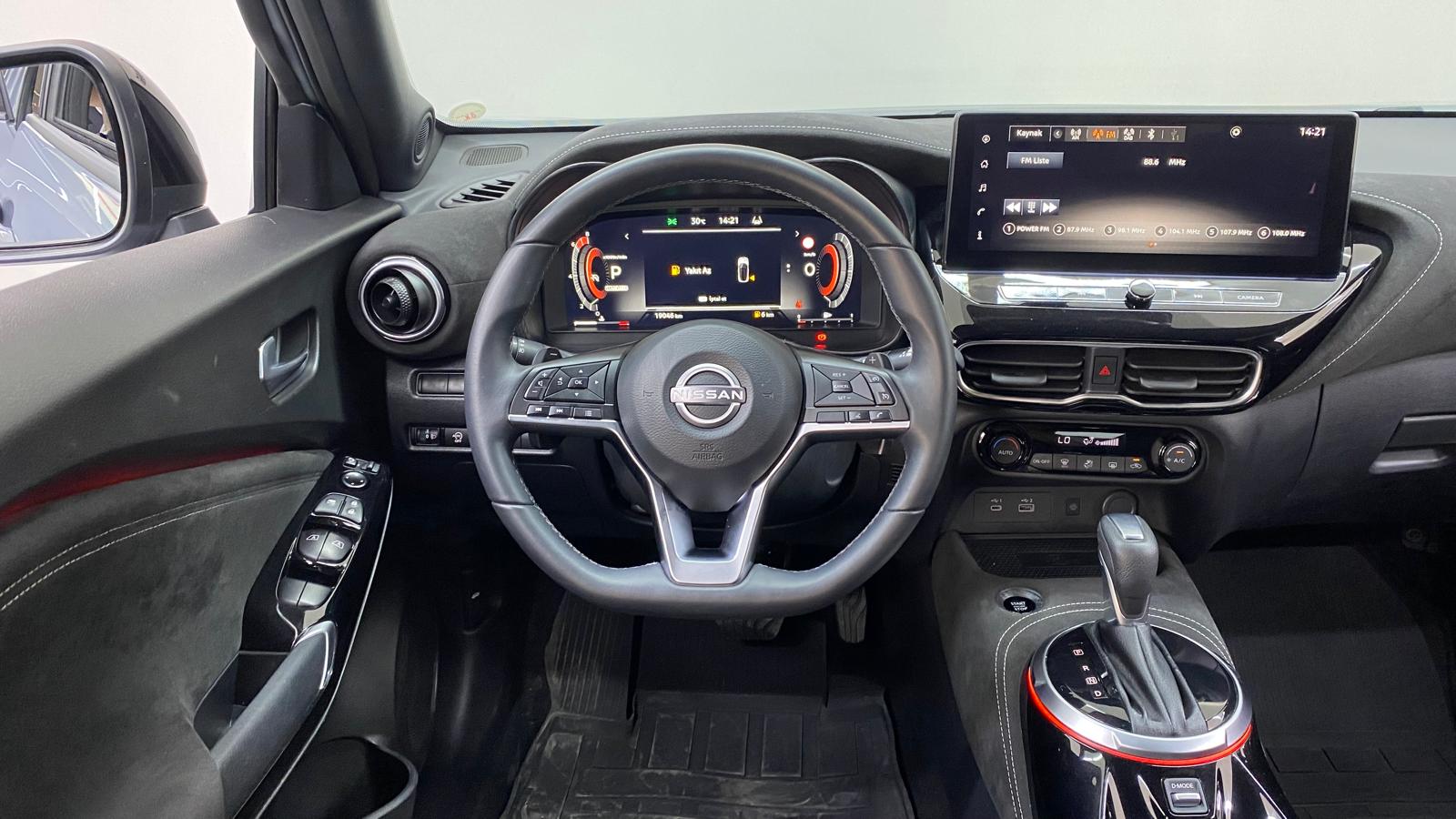 NISSAN JUKE 9